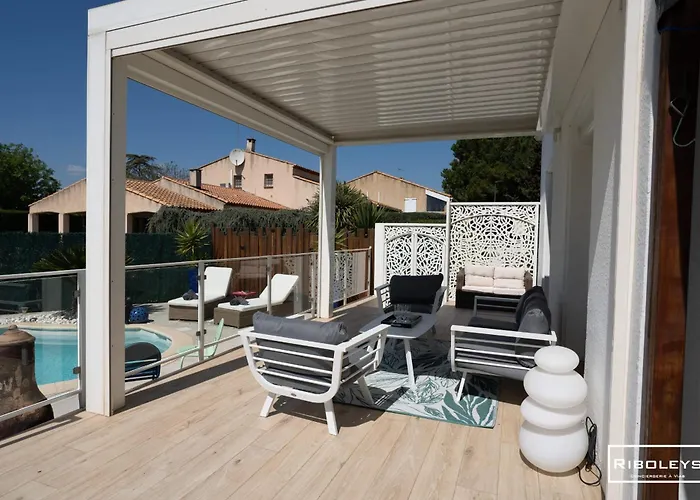 Riboleys - Villa T4Bis Climatisee Avec Piscine *