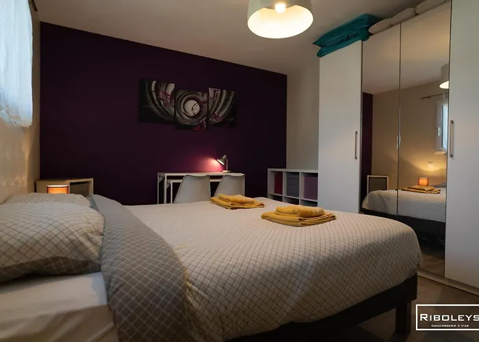 Riboleys - Villa T4Bis Climatisee Avec Piscine * Vias